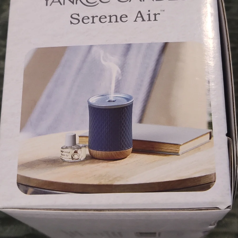 NWT! Yankee Candle Serene Air (Diffuser)